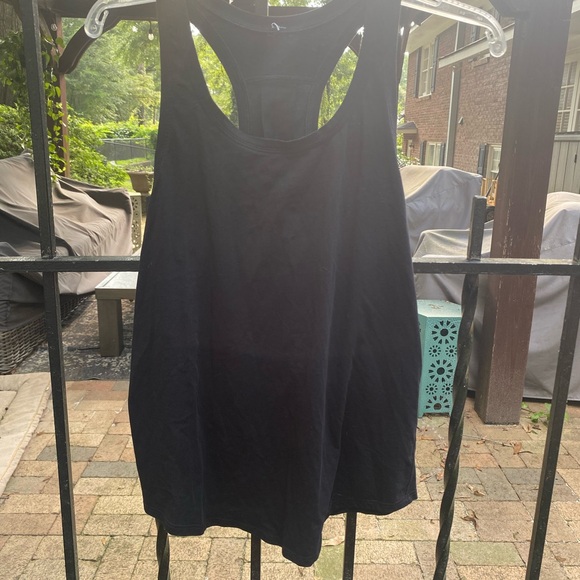 Lululemon Love tank, size 6, excellent condition - Picture 2 of 2
